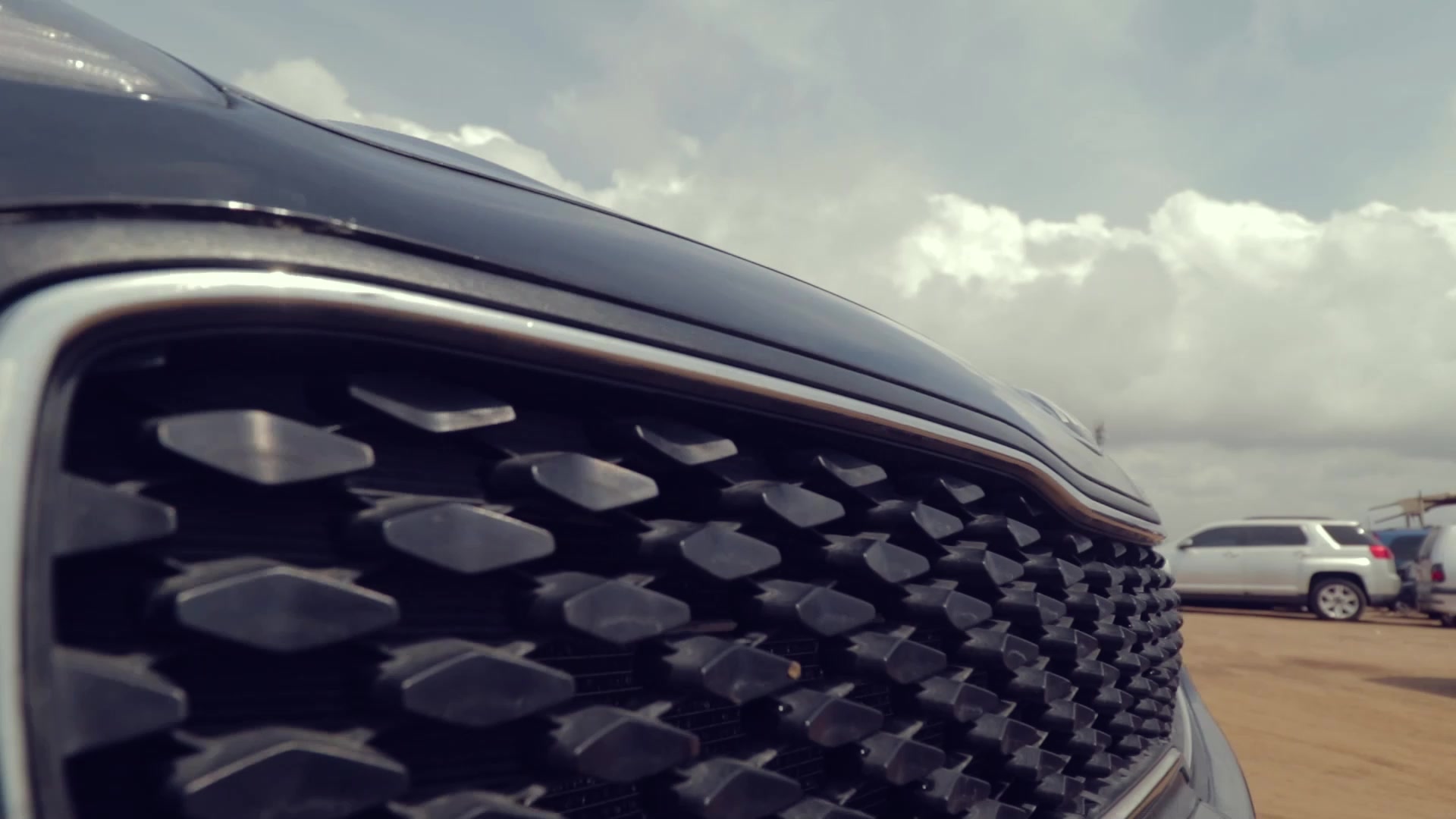 Présentation de voiture (KIA SPORTAGE)